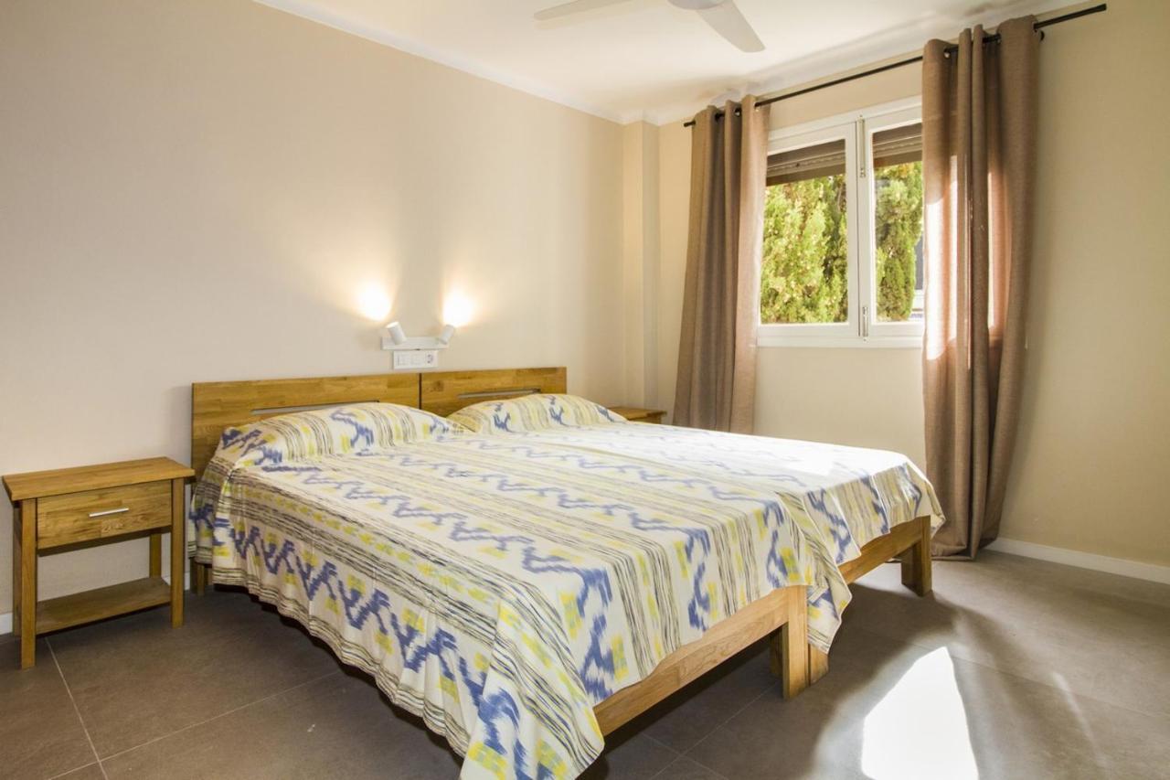 Apartamentos Ponent Mar Cala Ratjada  Bagian luar foto